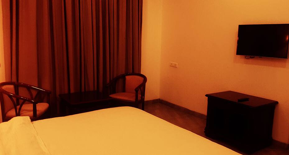Kaler Grand Inn, Bhimtal 5